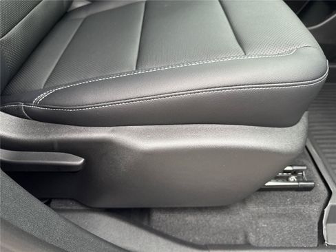 New 2026 Chevrolet Traverse LT FWD image 37