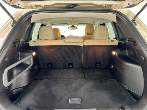 Used 2015 Jeep Cherokee Latitude w/ Cold Weather Group image 22