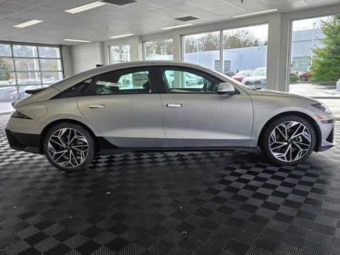 New 2025 Hyundai Ioniq 6 SEL image 3