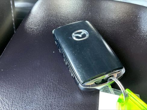 Used 2022 MAZDA CX-5 Signature image 12