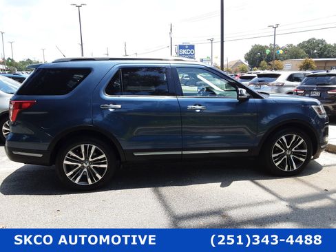 Used 2019 Ford Explorer Platinum image 6