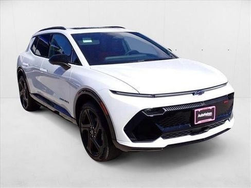 New 2025 Chevrolet Equinox EV RS image 6