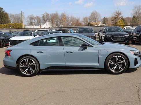 Used 2022 Audi e-tron GT Premium Plus w/ Performance Package image 4