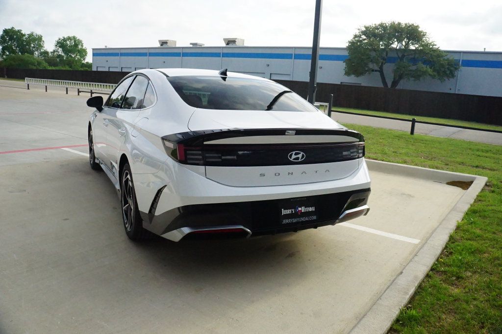 New 2026 Hyundai Sonata SEL FWD image 6