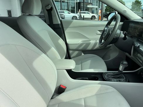 Used 2024 Hyundai Kona SEL FWD image 18