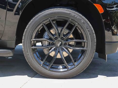 Used 2021 Chevrolet Tahoe LT RWD image 8