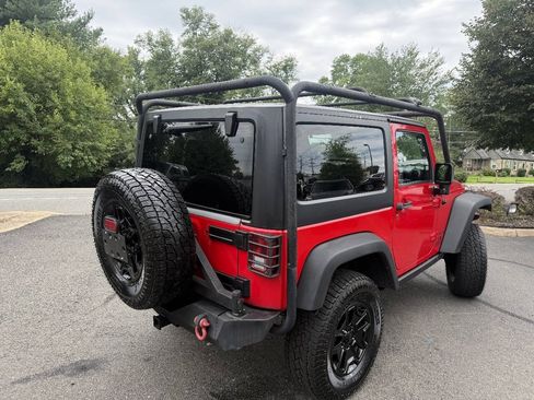 Used 2016 Jeep Wrangler Sport AWD/4WD image 7