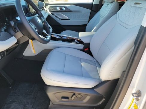 New 2026 Ford Explorer Platinum w/ LUX Leather Package image 6