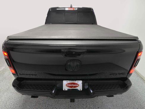 Used 2020 RAM 1500 Limited w/ Black Appearance Package AWD/4WD image 5