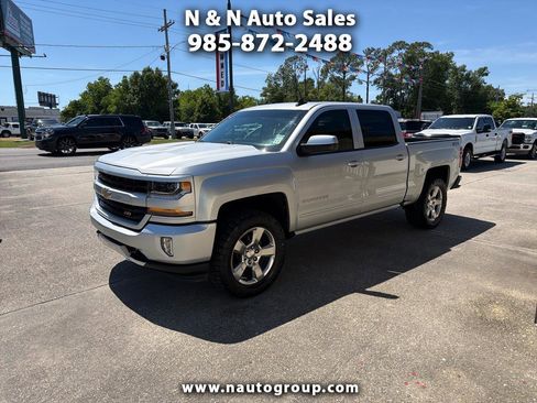 Used 2017 Chevrolet Silverado 1500 LT w/ All Star Edition AWD/4WD image 1