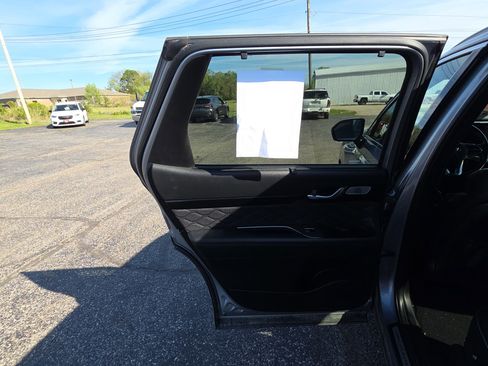 Used 2020 Hyundai Palisade Limited image 12