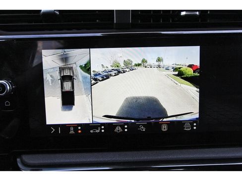 Used 2024 GMC Sierra 2500 AT4 w/ AT4 Preferred Package AWD/4WD image 22