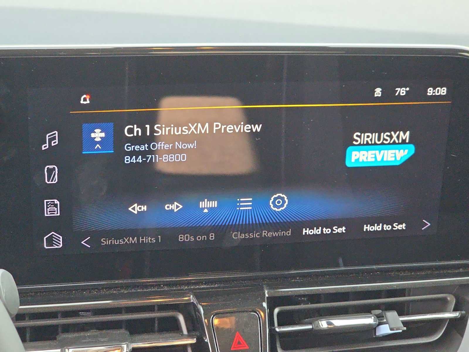 Used 2026 Chevrolet TrailBlazer LT w/ LT Cold Weather Package FWD image 24