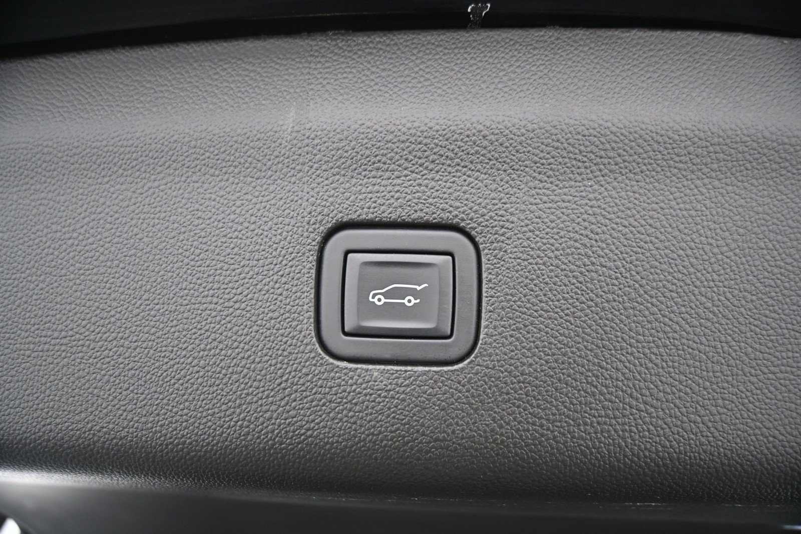 Used 2023 Buick Enclave Essence w/ Experience Buick Package AWD/4WD image 17