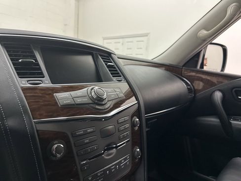 Used 2019 Nissan Armada Platinum w/ Interior Lighting Package RWD image 34