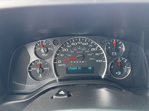 Used 2016 Chevrolet Express 3500 LT w/ LT Preferred Equipment Group RWD image 24