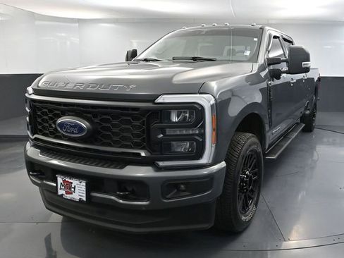 Used 2023 Ford F350 XLT w/ XLT Premium Package image 13