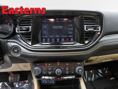 Used 2021 Dodge Durango SXT image 12