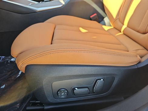 New 2026 BMW 330i Sedan w/ Premium Package image 31