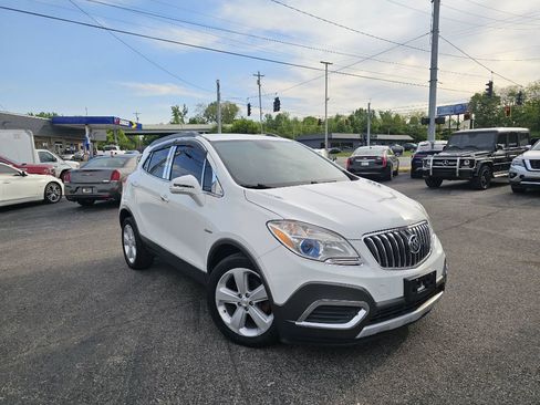 Used 2016 Buick Encore FWD image 1