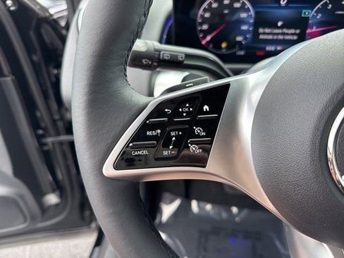 New 2025 Mercedes-Benz GLB 250 image 16