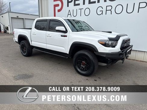 Used 2017 Toyota Tacoma TRD Pro image 1