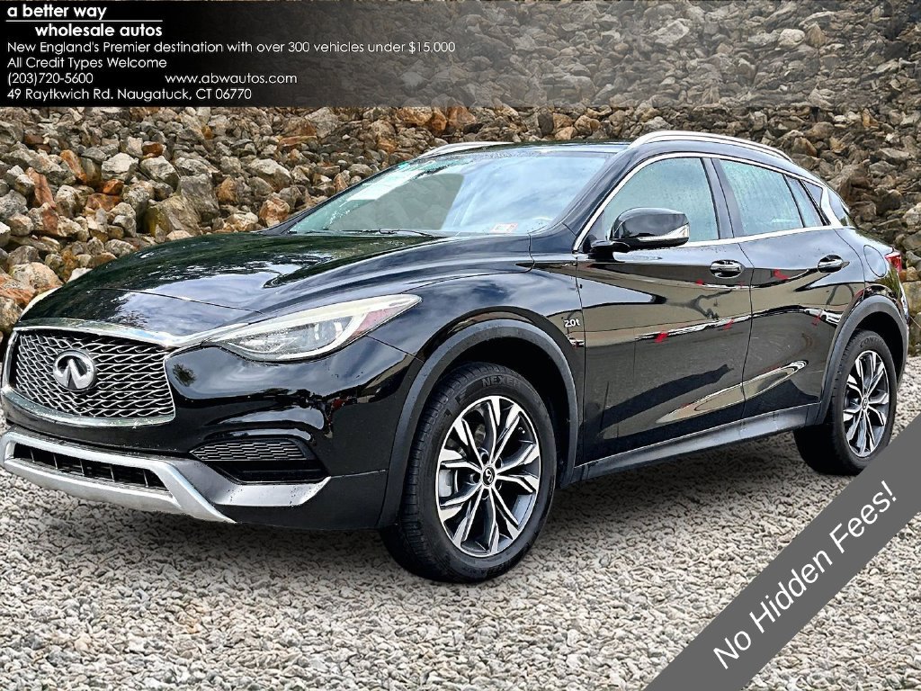 Used 2017 INFINITI QX30 AWD image 1