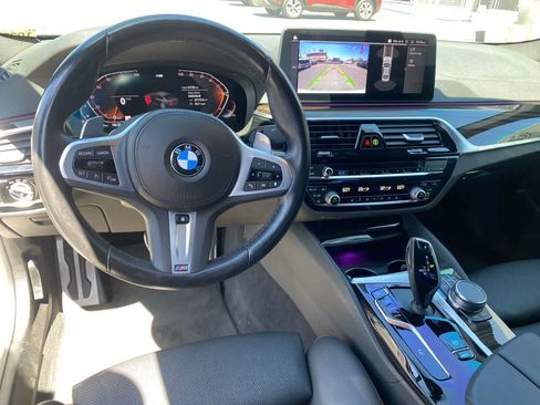 Used 2023 BMW 540i w/ M Sport Package RWD image 9