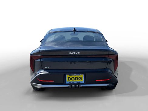 New 2026 Kia K4 LXS image 4