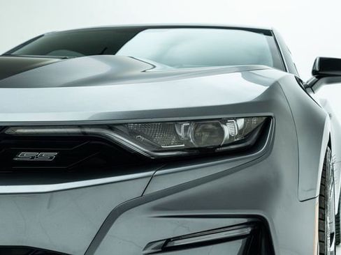 Used 2020 Chevrolet Camaro SS image 11