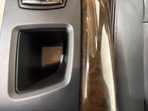 Used 2017 BMW X5 xDrive35d image 41