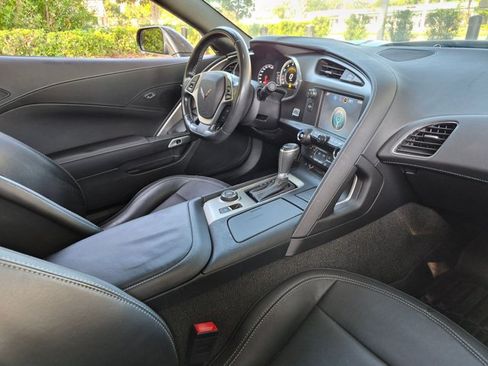 Used 2017 Chevrolet Corvette Stingray Coupe w/ 1LT RWD image 15