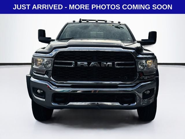 Used 2019 RAM 5500 Tradesman w/ Electrical Accessory Group AWD/4WD image 2