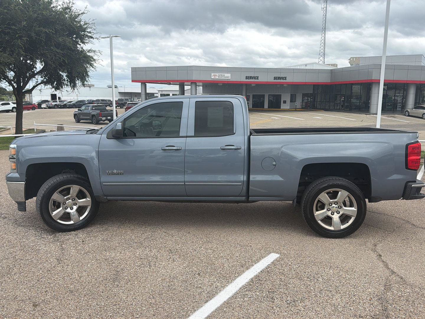 Used 2015 Chevrolet Silverado 1500 LT w/ Texas Edition, 1LT Trim RWD image 6