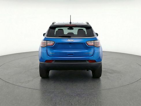 Used 2025 Jeep Compass Limited image 7