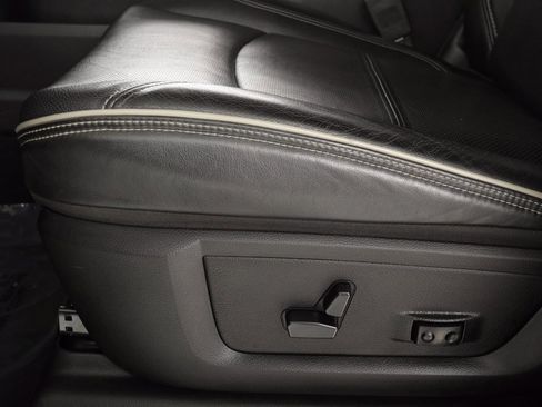 Used 2019 RAM 2500 Limited image 23