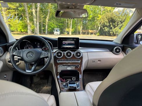 Used 2017 Mercedes-Benz C 300 Sedan image 3