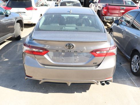 Used 2024 Toyota Camry SE image 8