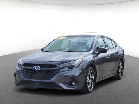 Used 2025 Subaru Legacy Premium AWD/4WD image 2