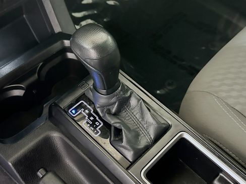 Used 2020 Toyota Tacoma SR w/ SR Convenience Package RWD image 20