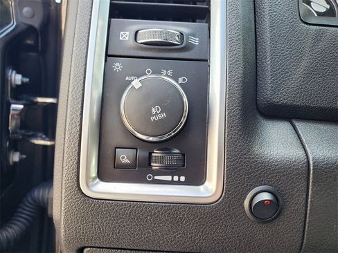 Used 2017 RAM 1500 Limited image 21