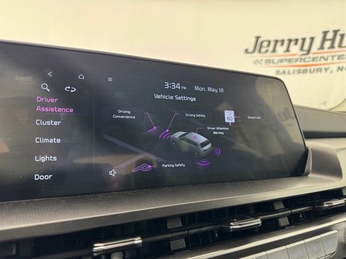 Used 2025 Kia Telluride S FWD image 23