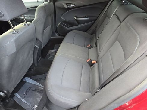 Used 2018 Chevrolet Cruze LT image 18