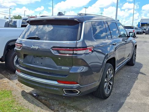 Used 2021 Jeep Grand Cherokee L Overland w/ Luxury Tech Group IV AWD/4WD image 3