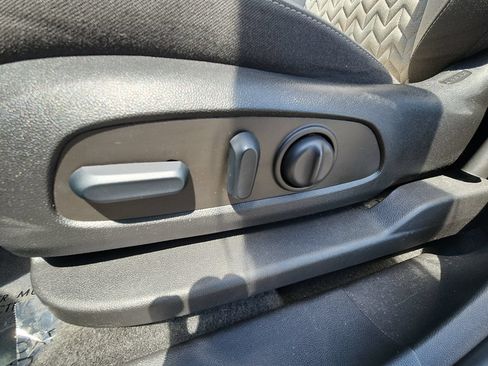 Used 2022 Chevrolet Equinox LT FWD image 14