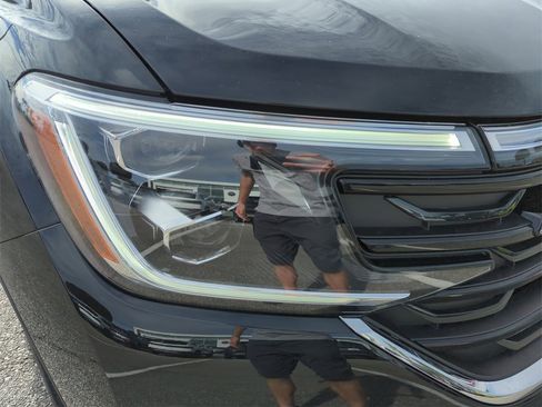 New 2026 Volkswagen Atlas SEL Premium R-Line image 17