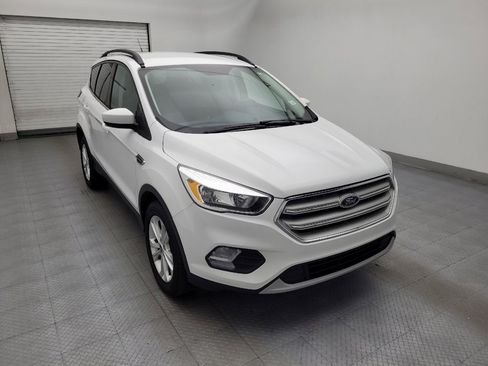 Used 2018 Ford Escape SE FWD image 13
