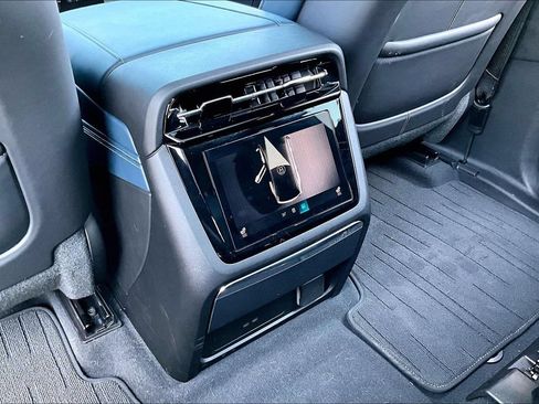 Certified 2025 Cadillac Escalade IQ Luxury 2 w/ LPO, Premium Carpet Package AWD/4WD image 24