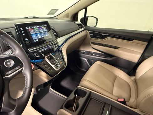 Used 2021 Honda Odyssey Touring image 25