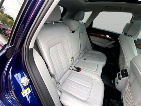 Used 2025 Audi Q5 Premium AWD/4WD image 19